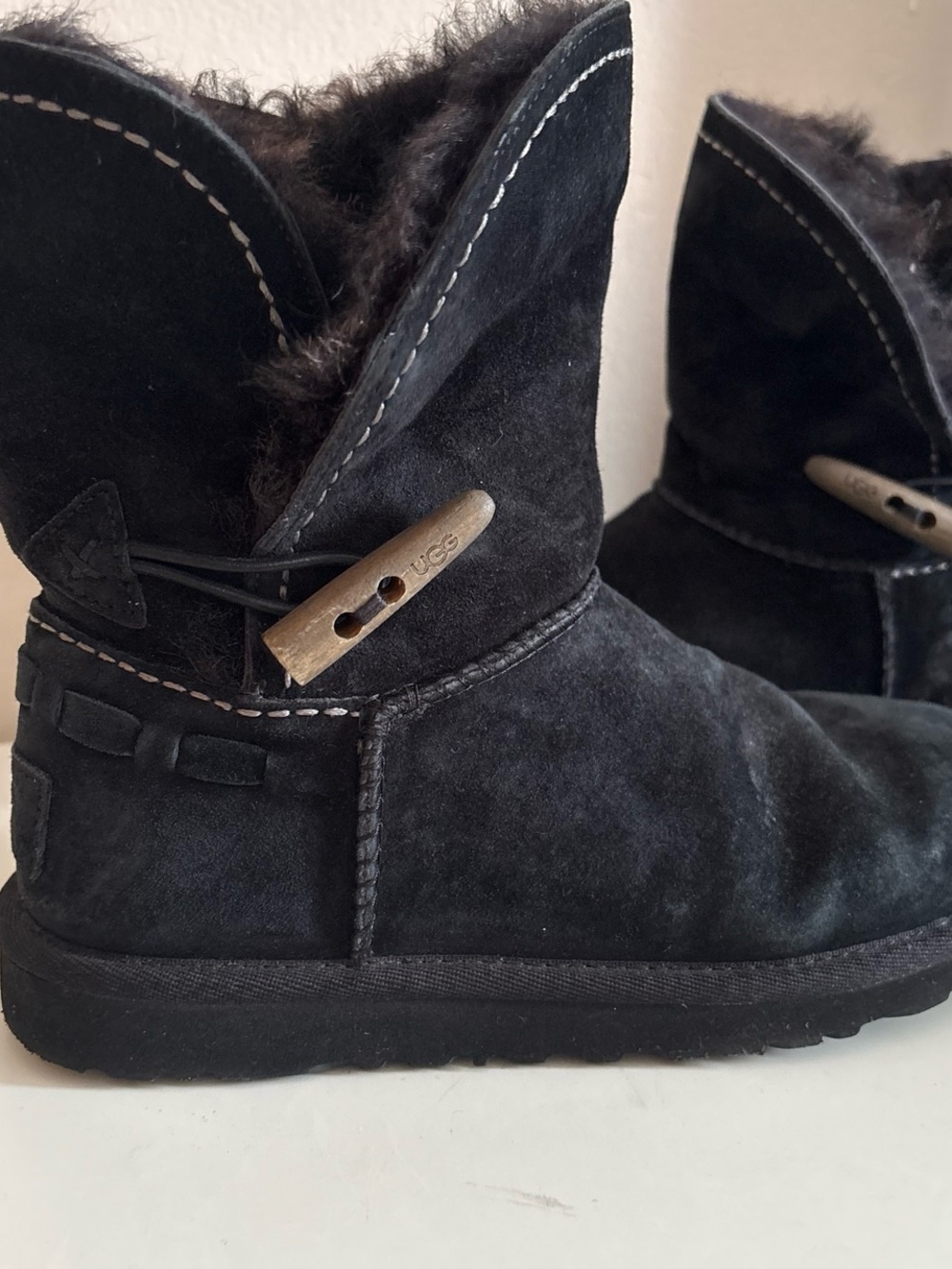 UGG Black Shearling Interior Women's Boot